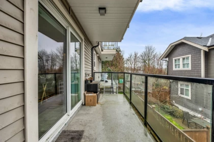 Swimming Pool Photo of 34 10488 124 Street, Surrey, BC