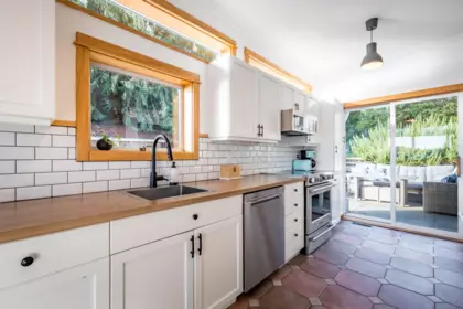 Breakfast Nook Photo of 811 Marine Drive, Gibsons, BC