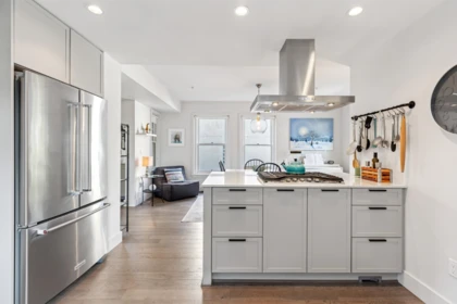Pantry Photo of 1 244 E 5th Street, North Vancouver, BC