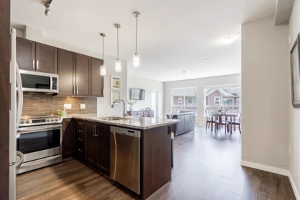 416 6470 194 Street, Surrey, BC, Surrey — Apartment/Condo for sale