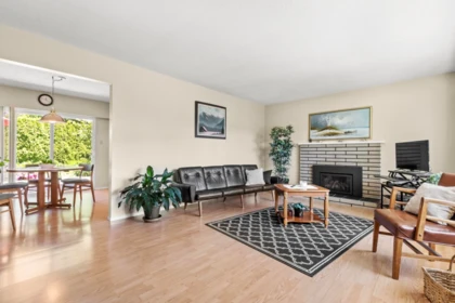 15817 Goggs Avenue, White Rock, BC, White Rock — Single Family Residence for sale