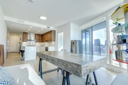 303 7683 Park Crescent, Burnaby, BC, Burnaby — Apartment/Condo for sale