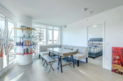 303 7683 Park Crescent, Burnaby, BC, Burnaby — Apartment/Condo for sale