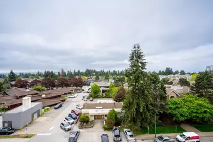 Neighborhood Park Photo Near 603 15445 Vine Avenue, White Rock, BC