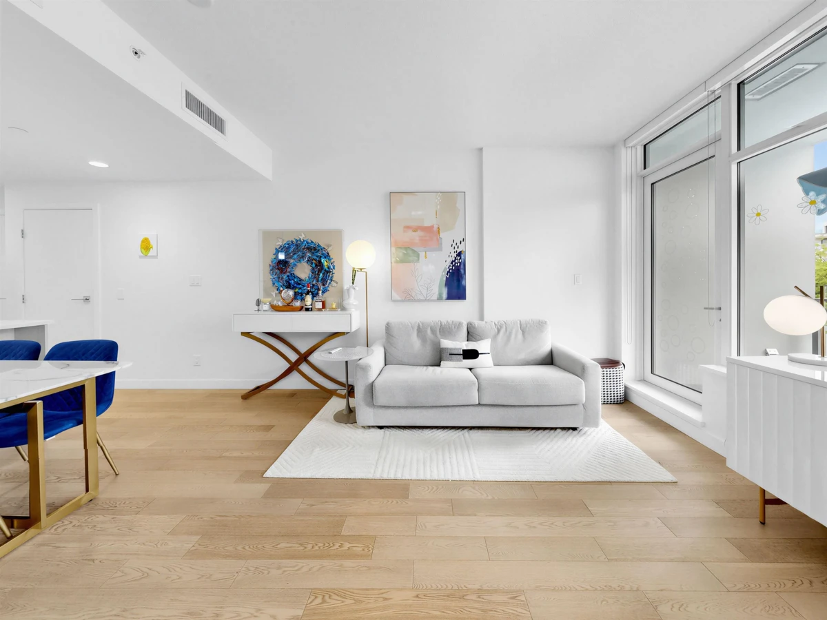 Family Room Photo of 304 4963 Cambie Street, Vancouver, BC