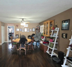 Kitchen Island Photo of 32575 Peardonville Road, Abbotsford, BC