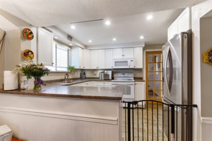 Kitchen Photo of 1391 Oriole Avenue, Port Coquitlam, BC