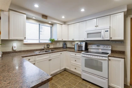 Pantry Photo of 1391 Oriole Avenue, Port Coquitlam, BC