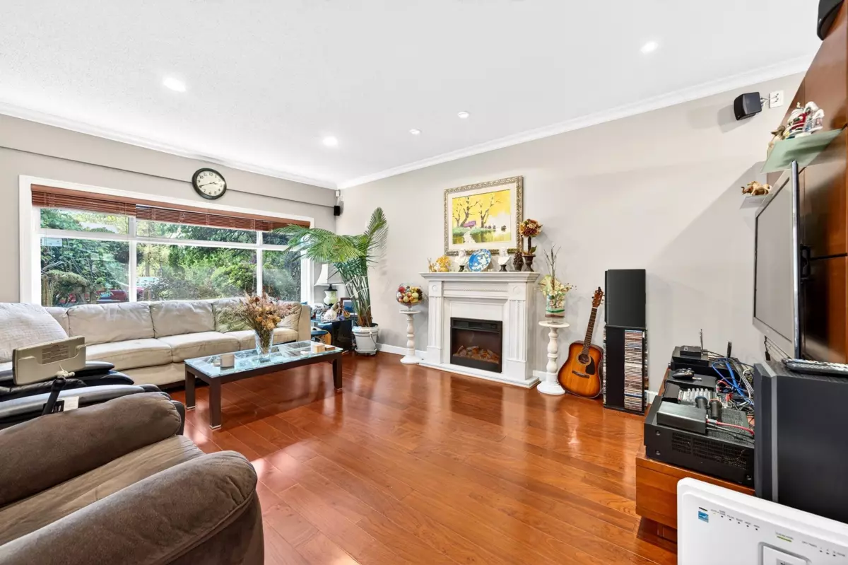 Living Room Photo of 3152 Lancaster Place, Port Coquitlam, BC