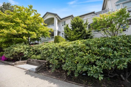 202 7188 Royal Oak Avenue, Burnaby, BC, Burnaby — Apartment/Condo for sale