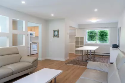 Kitchen Photo of 356 W Queens Road, North Vancouver, BC