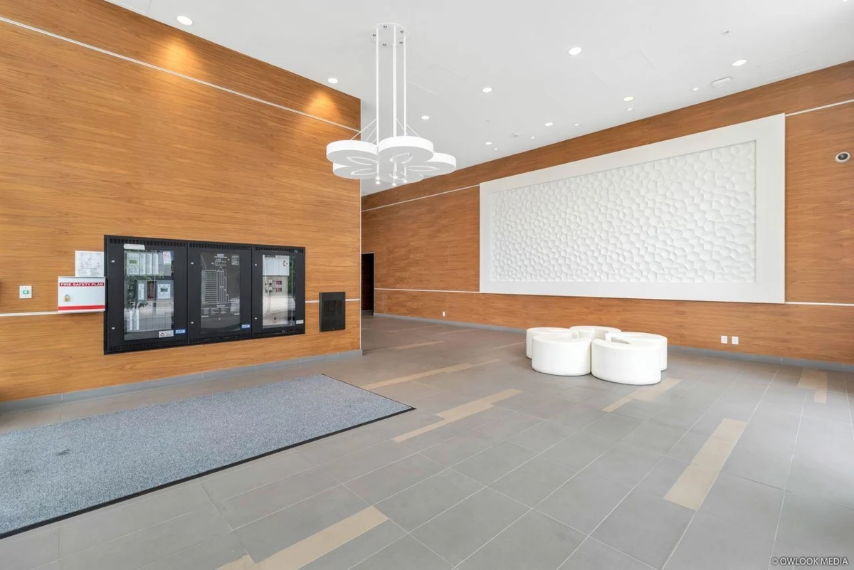 Living Room Photo of 1008 7788 Ackroyd Road, Richmond, BC