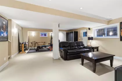 Entry Foyer Photo of 3088 Starlight Way, Coquitlam, BC