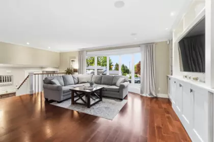 Kitchen Island Photo of 3088 Starlight Way, Coquitlam, BC