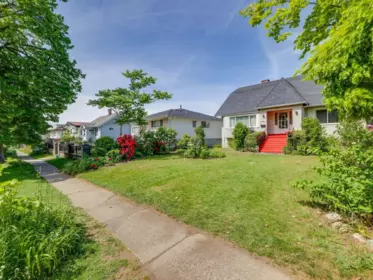 Outdoor Kitchen Photo of 2087 E 26th Avenue, Vancouver, BC