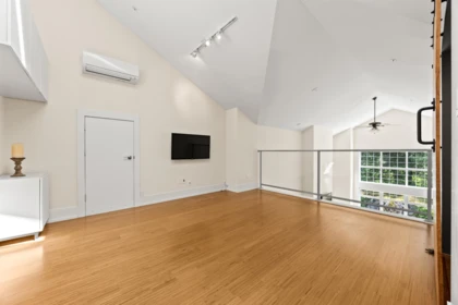 Loft / Bonus Room Photo of 306 1140 Strathaven Drive, North Vancouver, BC