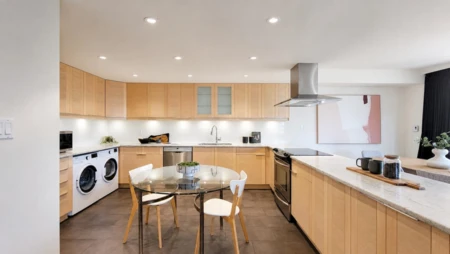 Breakfast Nook Photo of 604 738 Broughton Street, Vancouver, BC