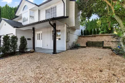 8102 Knight Avenue, Mission, BC, Mission — Single Family Residence for sale