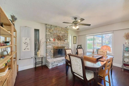 Kitchen Island Photo of 6086 49 Avenue, Delta, BC