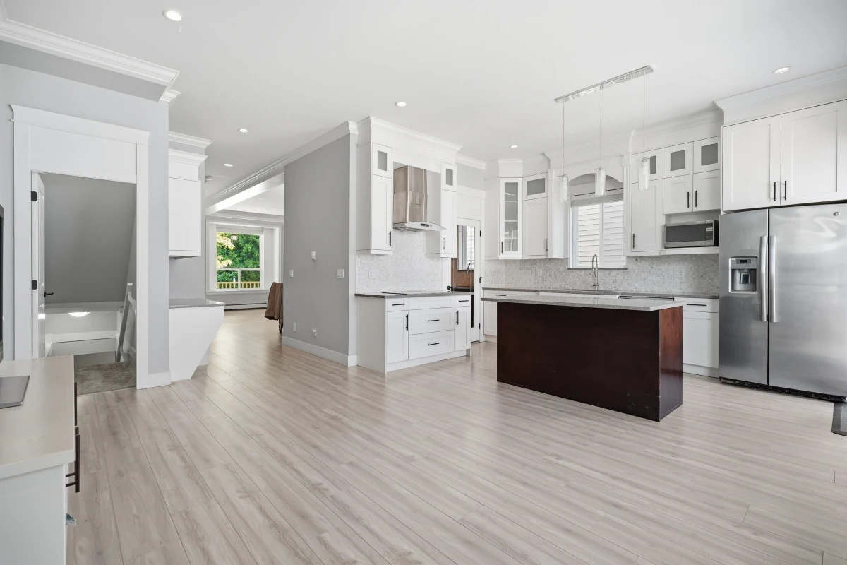 Dining Area Photo of 6035 138a Street, Surrey, BC