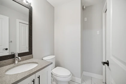 Entry Foyer Photo of 6035 138a Street, Surrey, BC