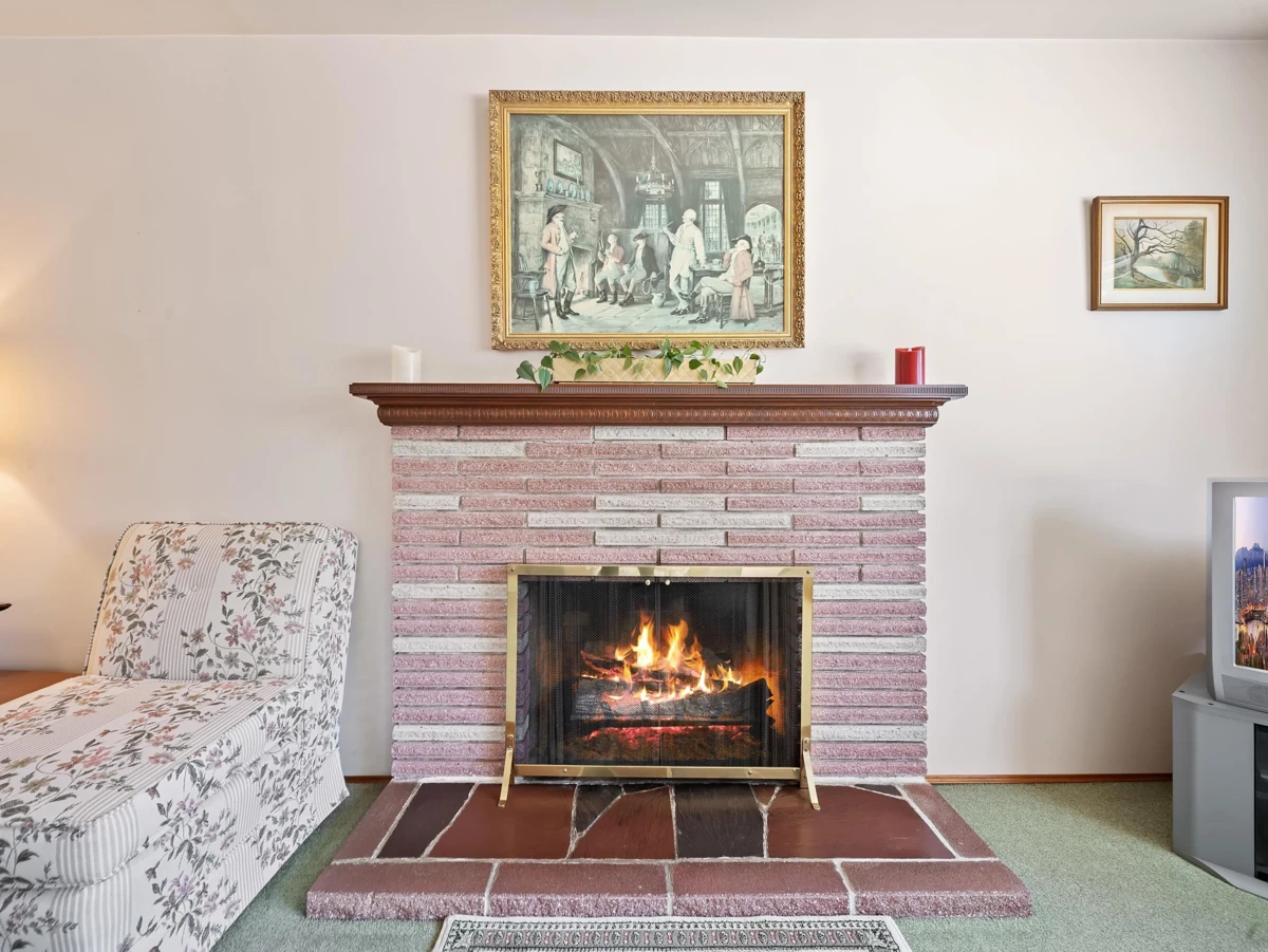 Family Room Photo of 7766 Davies Street, Burnaby, BC
