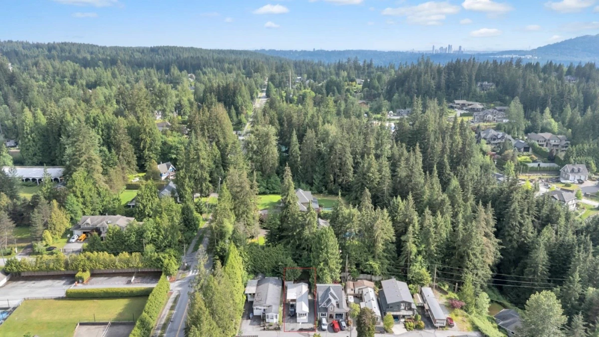 Family Room Photo of 50 3295 Sunnyside Road, Anmore, BC