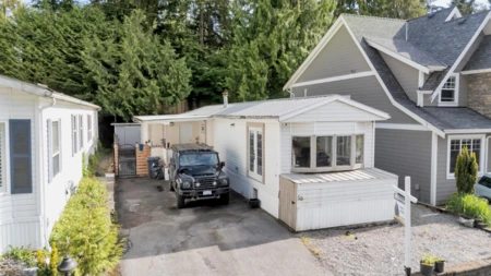 Kitchen Photo of 50 3295 Sunnyside Road, Anmore, BC