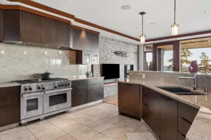 Breakfast Nook Photo of 3673 Sunset Lane, West Vancouver, BC