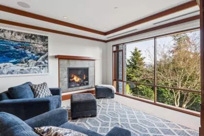 Swimming Pool Photo of 3673 Sunset Lane, West Vancouver, BC