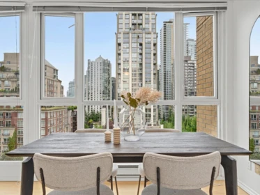 Breakfast Nook Photo of 708 1188 Richards Street, Vancouver, BC