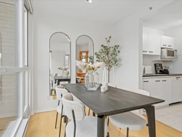 Kitchen Island Photo of 708 1188 Richards Street, Vancouver, BC
