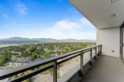 Entry Foyer Photo of 2609 13675 107a Avenue, Surrey, BC