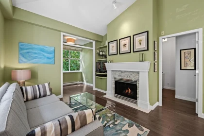 Breakfast Nook Photo of 313 1675 W 10th Avenue, Vancouver, BC