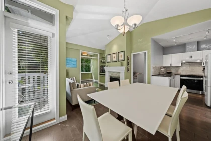 313 1675 W 10th Avenue, Vancouver, BC, Vancouver — Apartment/Condo for sale