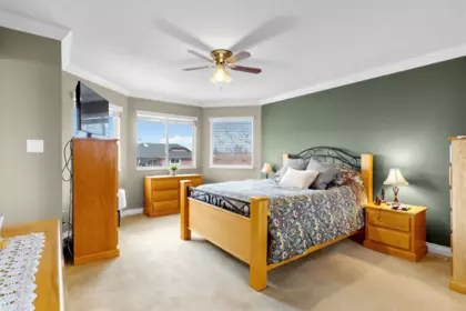 Bedroom 4 Photo of 15929 88a Avenue, Surrey, BC