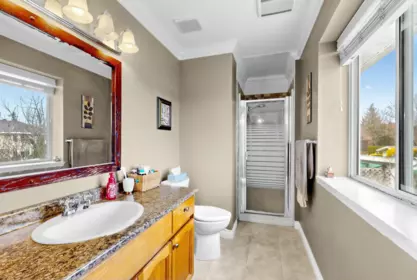 Powder Room Photo of 15929 88a Avenue, Surrey, BC