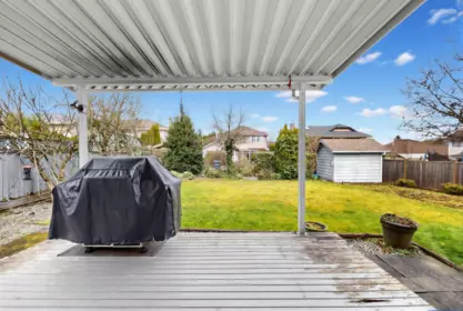 Staircase Photo of 15929 88a Avenue, Surrey, BC