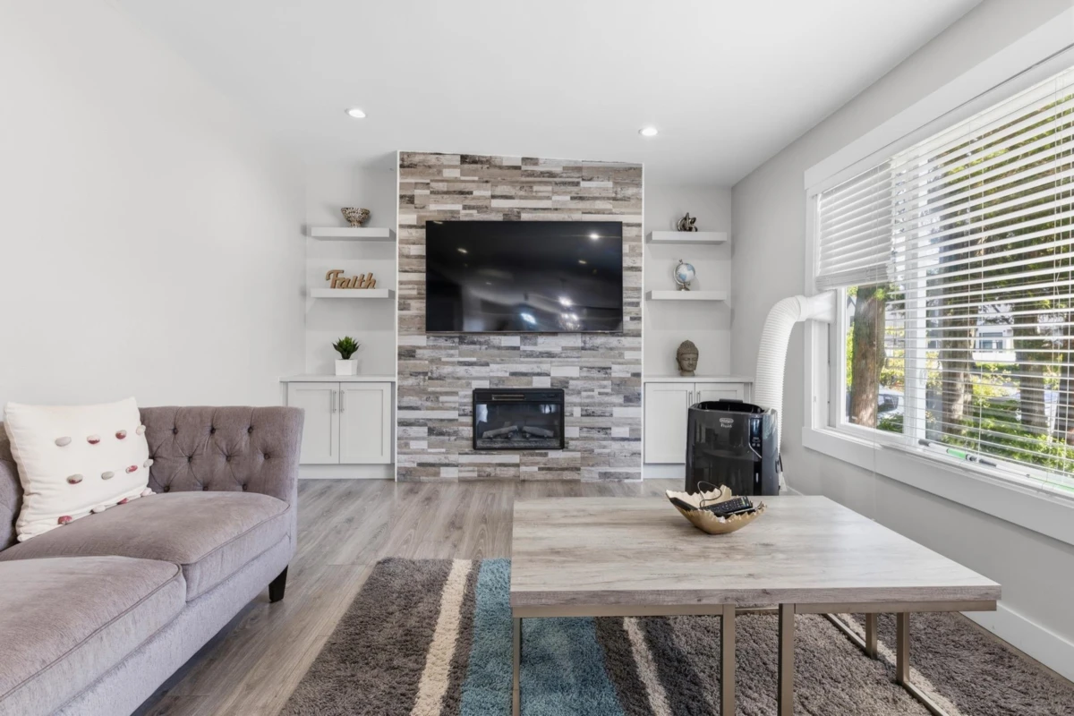 Family Room Photo of 13035 98a Avenue, Surrey, BC