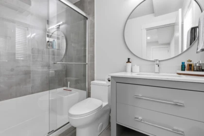 Laundry Room Photo of 13035 98a Avenue, Surrey, BC