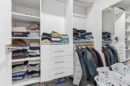 Mudroom Photo of 13035 98a Avenue, Surrey, BC