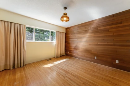 Laundry Room Photo of 6311 No. 2 Road, Richmond, BC