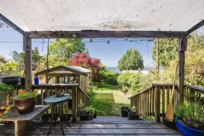 Staircase Photo of 2867 Lower Road, Roberts Creek, BC