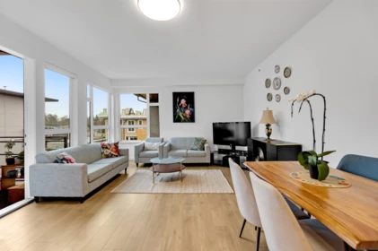 303 715 W 15th Street, North Vancouver, BC, North Vancouver — Apartment/Condo for sale