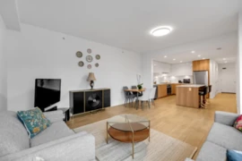303 715 W 15th Street, North Vancouver, BC