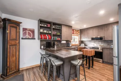 Breakfast Nook Photo of 695 Hudson Bay Street, Hope, BC