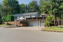 695 Hudson Bay Street, Hope, BC