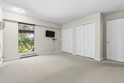 Basement Recreation Room Photo of 202 5553 16 Avenue, Delta, BC