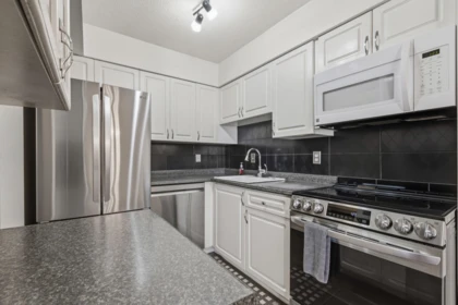Guest Bathroom Photo of 202 5553 16 Avenue, Delta, BC
