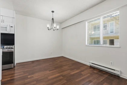Walk-In Closet Photo of 202 5553 16 Avenue, Delta, BC